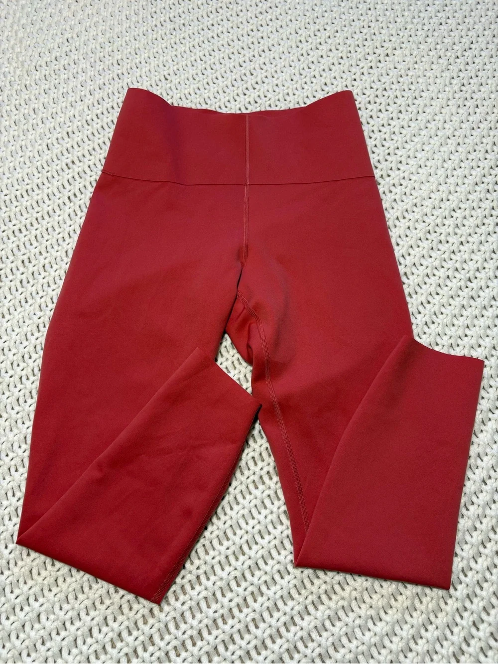 lululemon desert red glow up tight 25” size 8